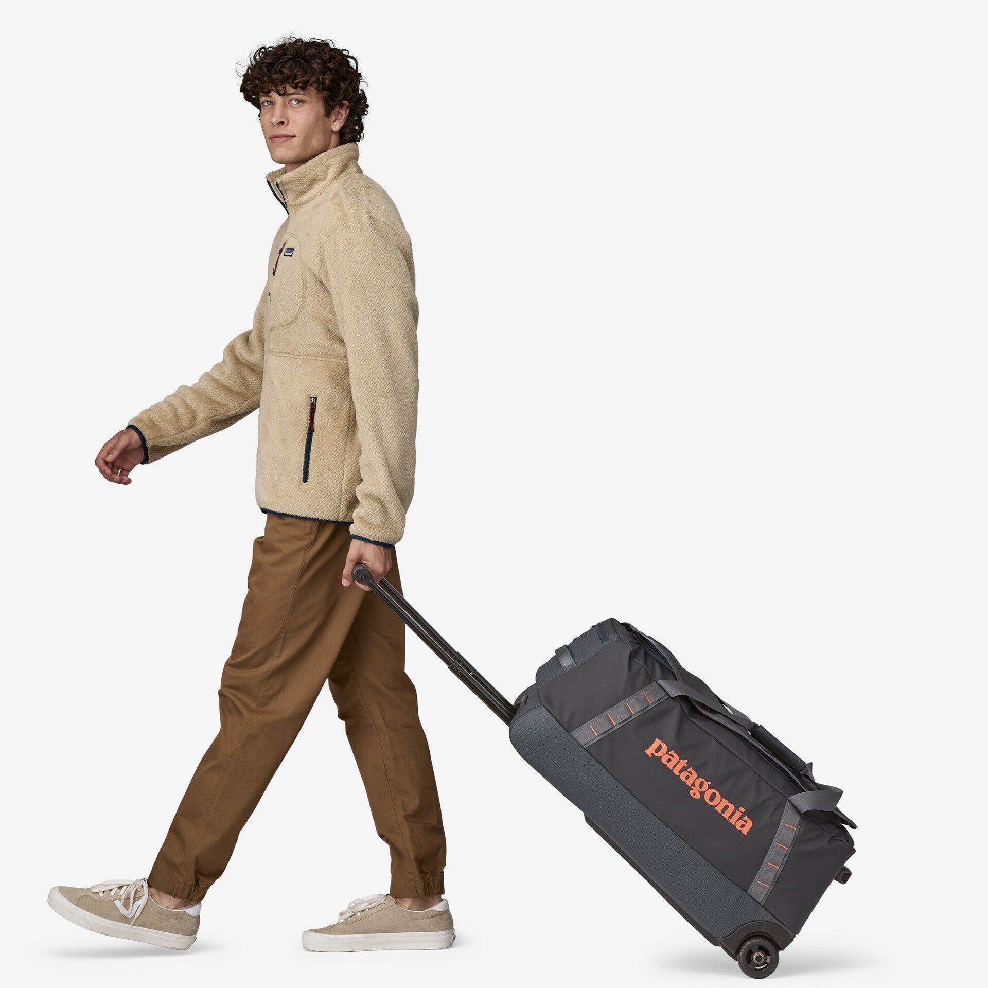 patagonia wheeled duffel bag 100l Patagonia Black Hole Wheeled Duffel 70 L Black
